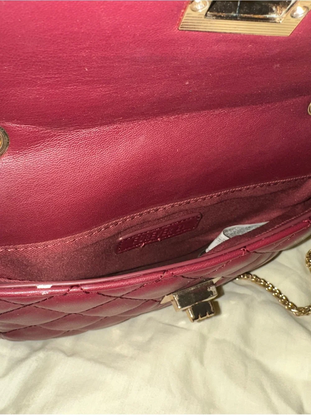 Quilted Burgundy Chain Crossbody Bag - Classic Women’s Shoulder Bag